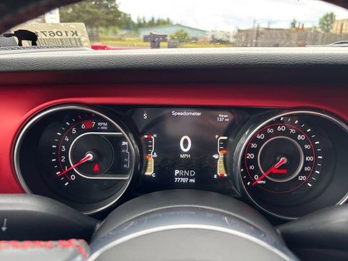 Used 2018 Jeep Wrangler Rubicon AWD/4WD image 23