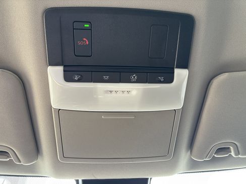 Used 2025 Nissan Altima 2.5 SV FWD image 37