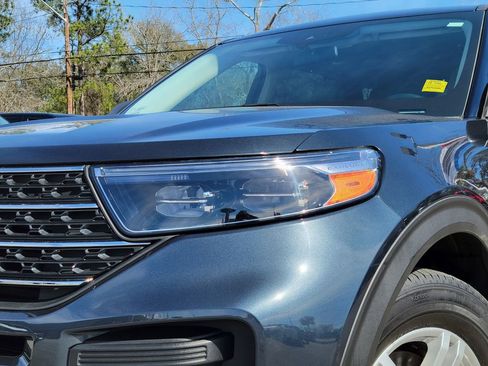 Certified 2022 Ford Explorer XLT image 9