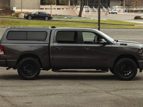 Used 2021 RAM 1500 Big Horn image 8