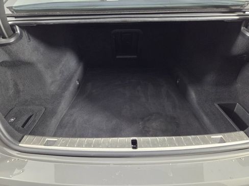 Used 2022 BMW 740i w/ M Sport Package RWD image 29