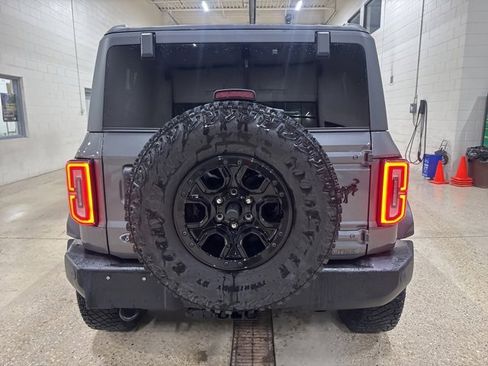 Used 2022 Ford Bronco Wildtrak image 4