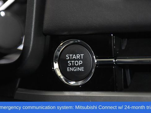 New 2025 Mitsubishi Outlander SE image 12