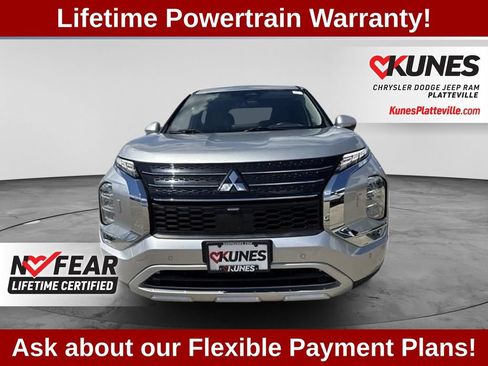 Used 2022 Mitsubishi Outlander SE AWD/4WD image 7