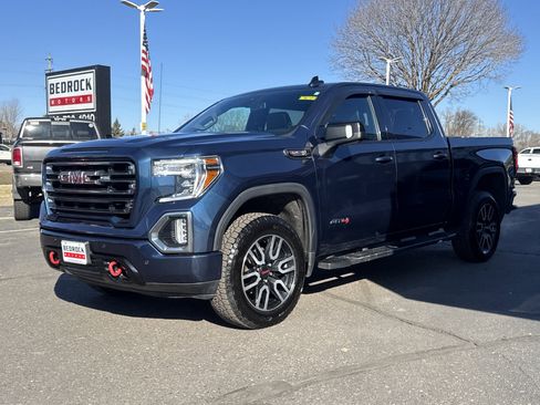 Used 2019 GMC Sierra 1500 AT4 w/ AT4 Premium Package AWD/4WD image 3