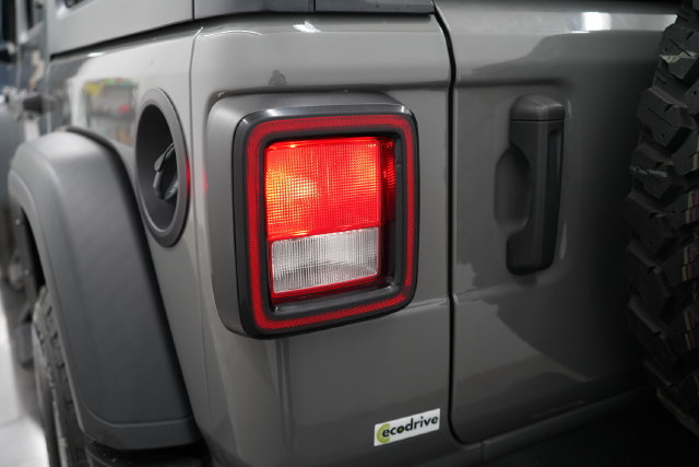 Used 2021 Jeep Wrangler Unlimited Sport AWD/4WD image 46