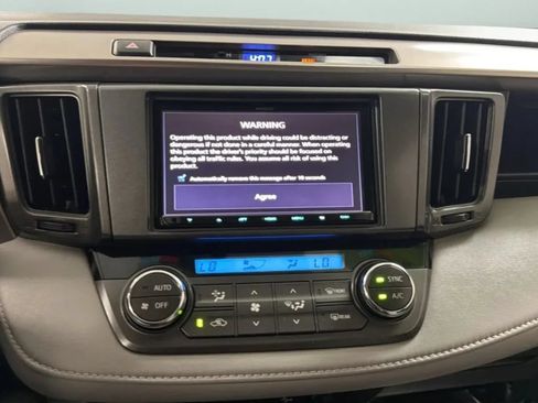 Used 2014 Toyota RAV4 XLE AWD/4WD image 13