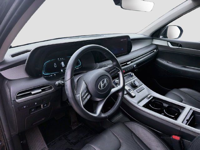 Used 2024 Hyundai Palisade SEL FWD image 9