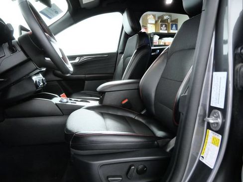 Certified 2025 Ford Escape ST-Line AWD/4WD image 43