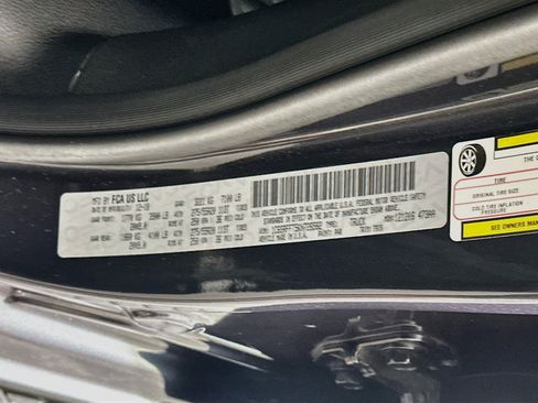 Used 2019 RAM 1500 Big Horn AWD/4WD image 12