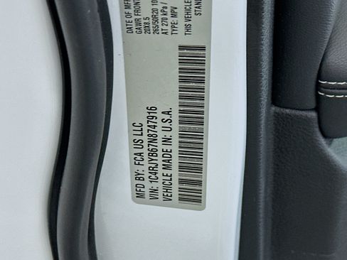 Used 2022 Jeep Grand Cherokee Limited 4xe AWD/4WD image 12