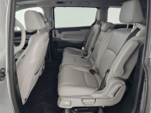 Used 2023 Honda Odyssey Touring image 18