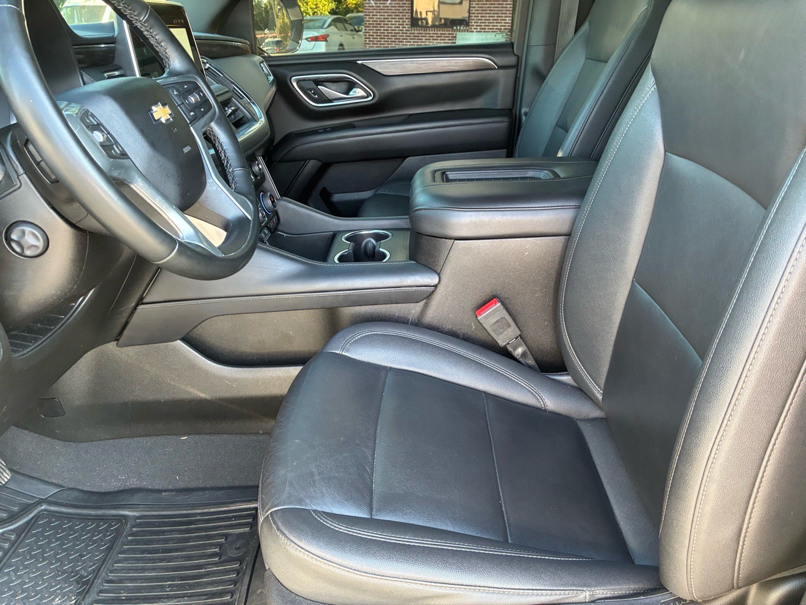 Used 2023 Chevrolet Tahoe LT w/ Luxury Package RWD image 8