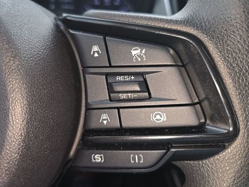 Used 2024 Subaru Crosstrek 2.0i Premium image 23