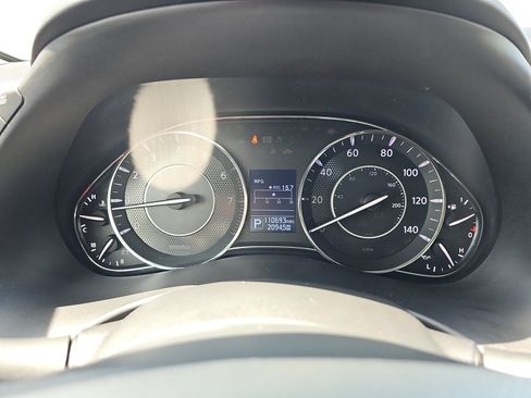 Used 2017 Nissan Armada Platinum w/ Captain Seat Package RWD image 16