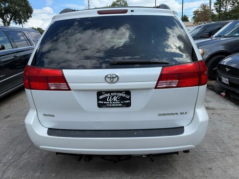 Used 2004 Toyota Sienna XLE Limited image 6
