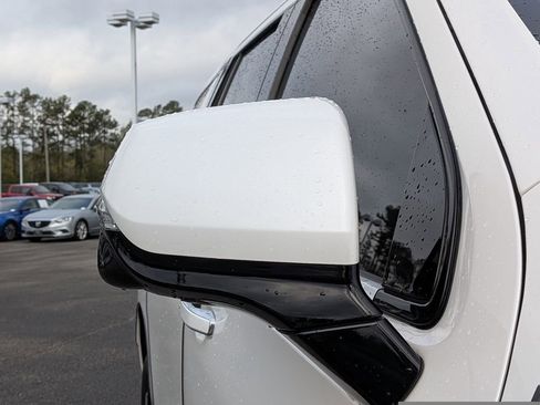 Used 2021 Chevrolet Tahoe High Country image 12