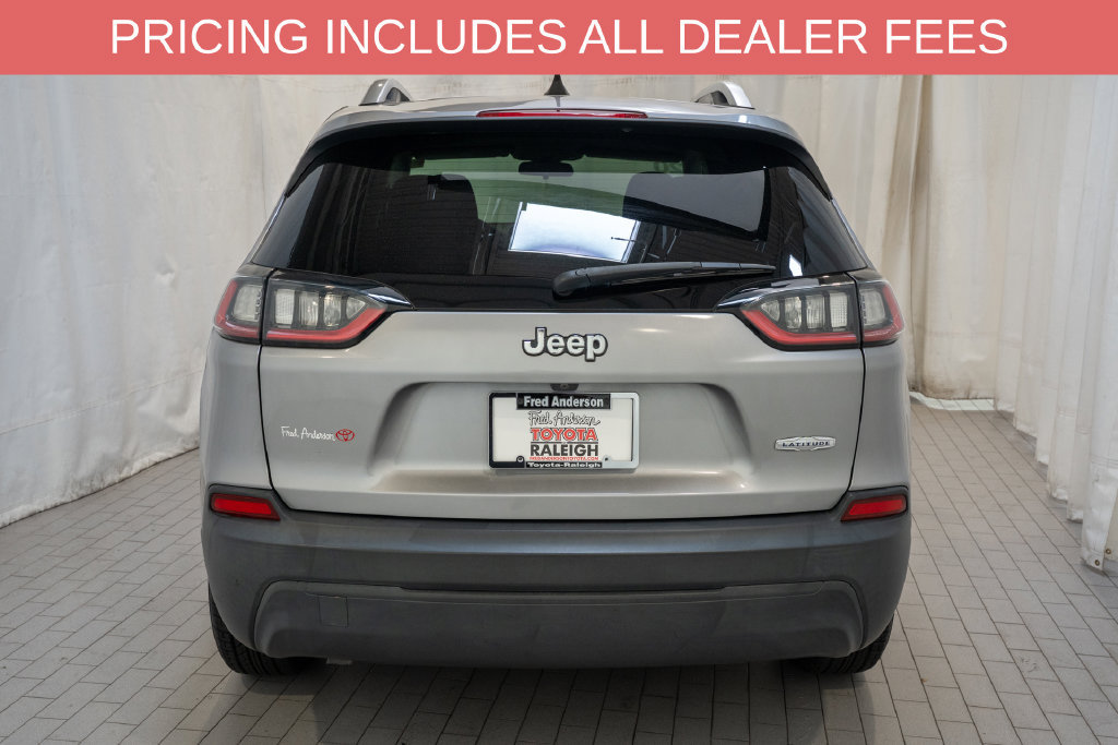 Used 2020 Jeep Cherokee Latitude FWD image 4