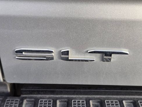 Used 2019 GMC Sierra 1500 SLT RWD image 7