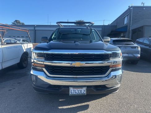 Used 2018 Chevrolet Silverado 1500 LT w/ All Star Edition image 2
