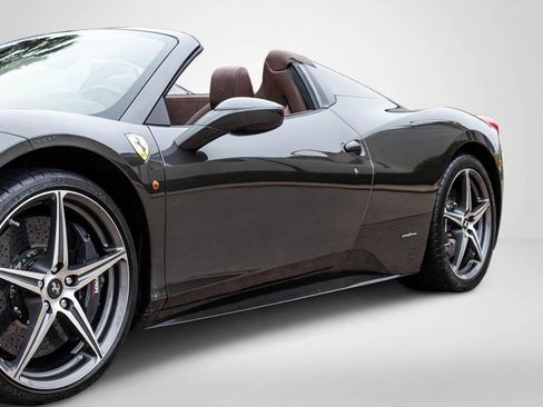 Used 2013 Ferrari 458 Spider RWD image 31