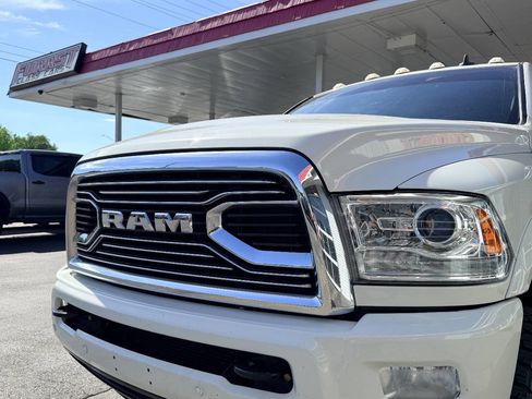 Used 2018 RAM 3500 Laramie Longhorn image 18