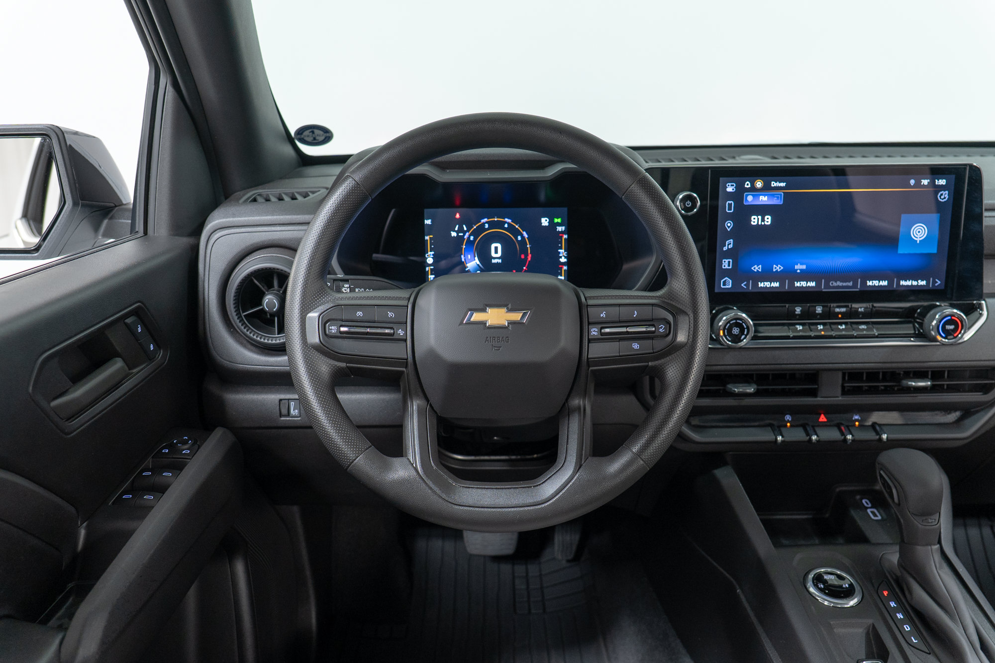Used 2023 Chevrolet Colorado W/T w/ Safety Package AWD/4WD image 18