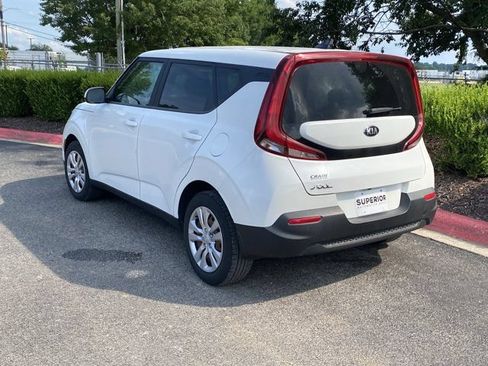 Used 2021 Kia Soul LX FWD image 9