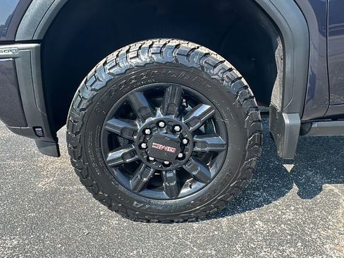 Used 2024 GMC Sierra 2500 AT4 w/ AT4 Premium Plus Package image 9