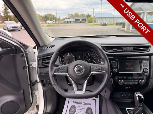 Used 2020 Nissan Rogue SV AWD/4WD image 16