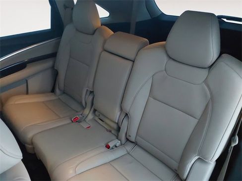 Used 2016 Acura MDX FWD w/ Technology Package image 13
