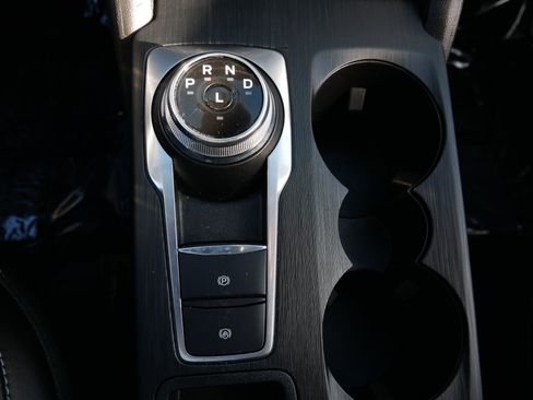 Certified 2024 Ford Escape Platinum AWD/4WD image 33