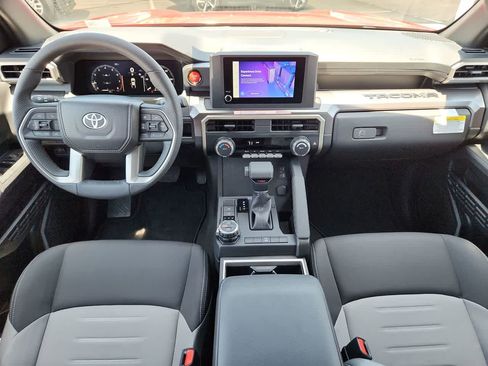 Used 2025 Toyota Tacoma TRD Off-Road image 14