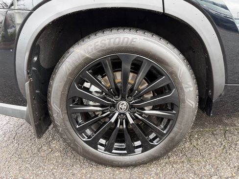 Used 2025 Toyota Highlander XSE image 10