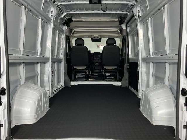 Used 2025 RAM ProMaster 3500 w/ Convenience Group FWD image 9