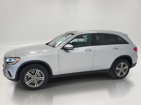 Used 2021 Mercedes-Benz GLC 300 4MATIC image 4