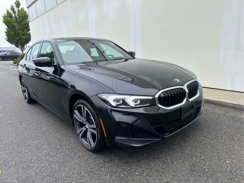 Certified 2023 BMW 330i xDrive Sedan w/ Premium Package AWD/4WD image 5
