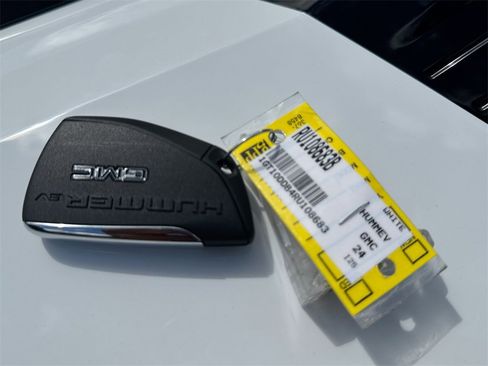 Used 2024 GMC Hummer EV 3X w/ Extreme Off-Road Package image 37
