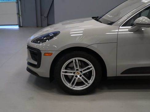 Certified 2026 Porsche Macan AWD/4WD image 16