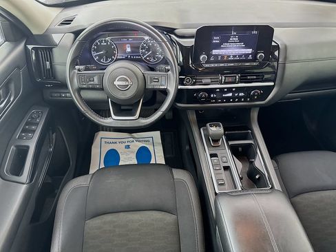 Used 2024 Nissan Pathfinder SV FWD image 26