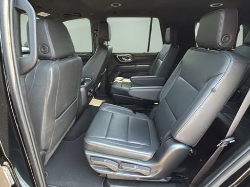 Used 2024 Chevrolet Tahoe LT AWD/4WD image 19
