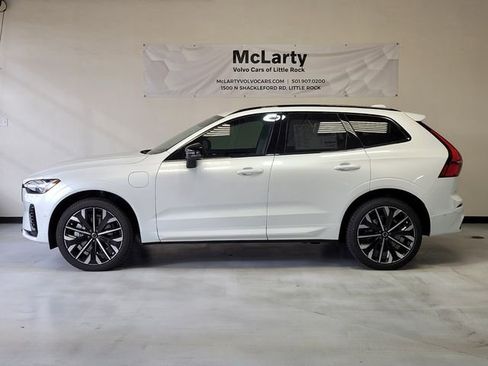 New 2026 Volvo XC60 T8 Ultra w/ Protection Package Premier image 2