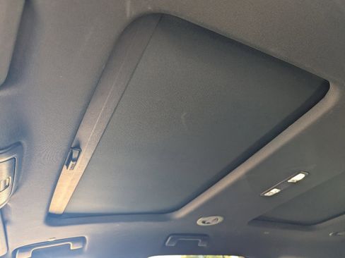 Used 2022 Buick Enclave Avenir w/ Avenir Technology Package image 31