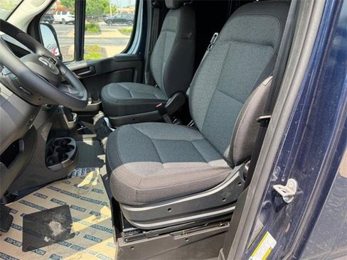New 2025 RAM ProMaster 2500 w/ Premium Convenience Group image 32