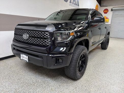 Used 2019 Toyota Tundra SR5 w/ SR5 Upgrade Package image 3