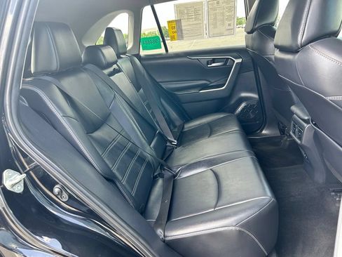 Used 2019 Toyota RAV4 XLE Premium w/ Cold Weather Package AWD/4WD image 15