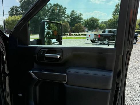 Used 2022 GMC Sierra 2500 AT4 w/ AT4 Premium Plus Package AWD/4WD image 28