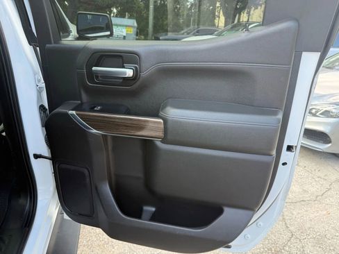 Used 2019 Chevrolet Silverado 1500 LT Trail Boss image 17