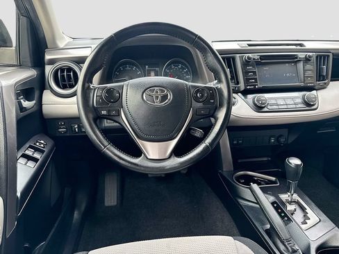 Used 2017 Toyota RAV4 XLE AWD/4WD image 20