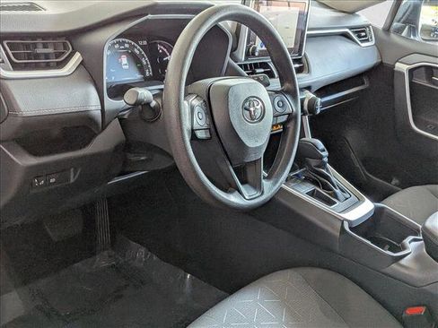 Used 2024 Toyota RAV4 XLE FWD image 9
